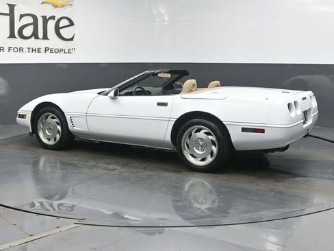 Used 1996 Chevrolet Corvette Convertible RWD image 48