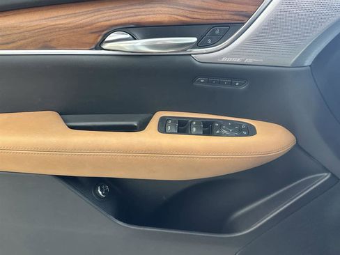 Used 2021 Cadillac XT5 Premium Luxury image 21