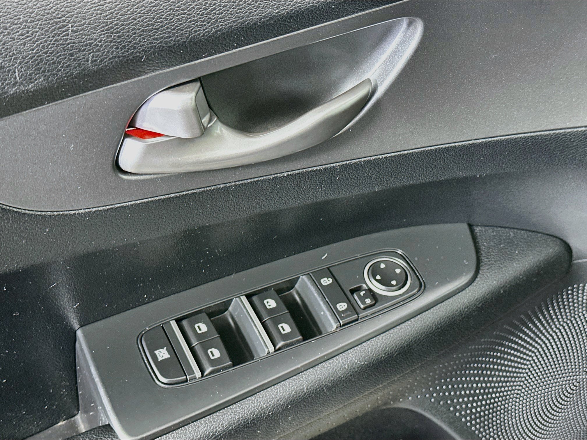 Used 2019 Kia Forte LXS FWD image 15
