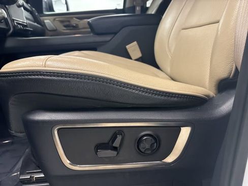 Used 2019 RAM 1500 Limited image 16