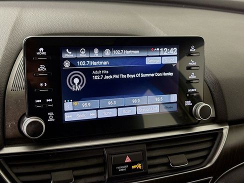 Used 2021 Honda Accord Touring image 7
