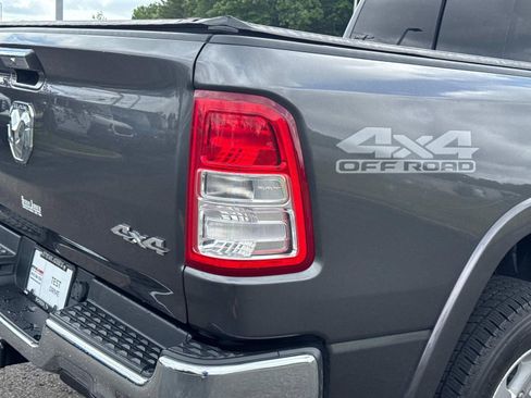 Used 2019 RAM 1500 Laramie w/ Off Road Group AWD/4WD image 12