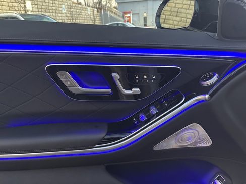 Used 2025 Mercedes-Benz S 580 S 580 image 21