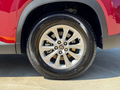 Used 2024 Toyota Grand Highlander XLE image 7