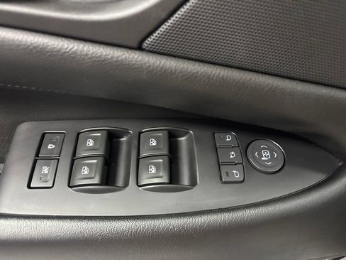 Used 2016 Cadillac Escalade Luxury RWD image 29