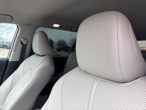 Certified 2024 Toyota Grand Highlander FWD image 9