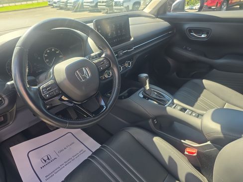 Used 2025 Honda HR-V EX-L image 10