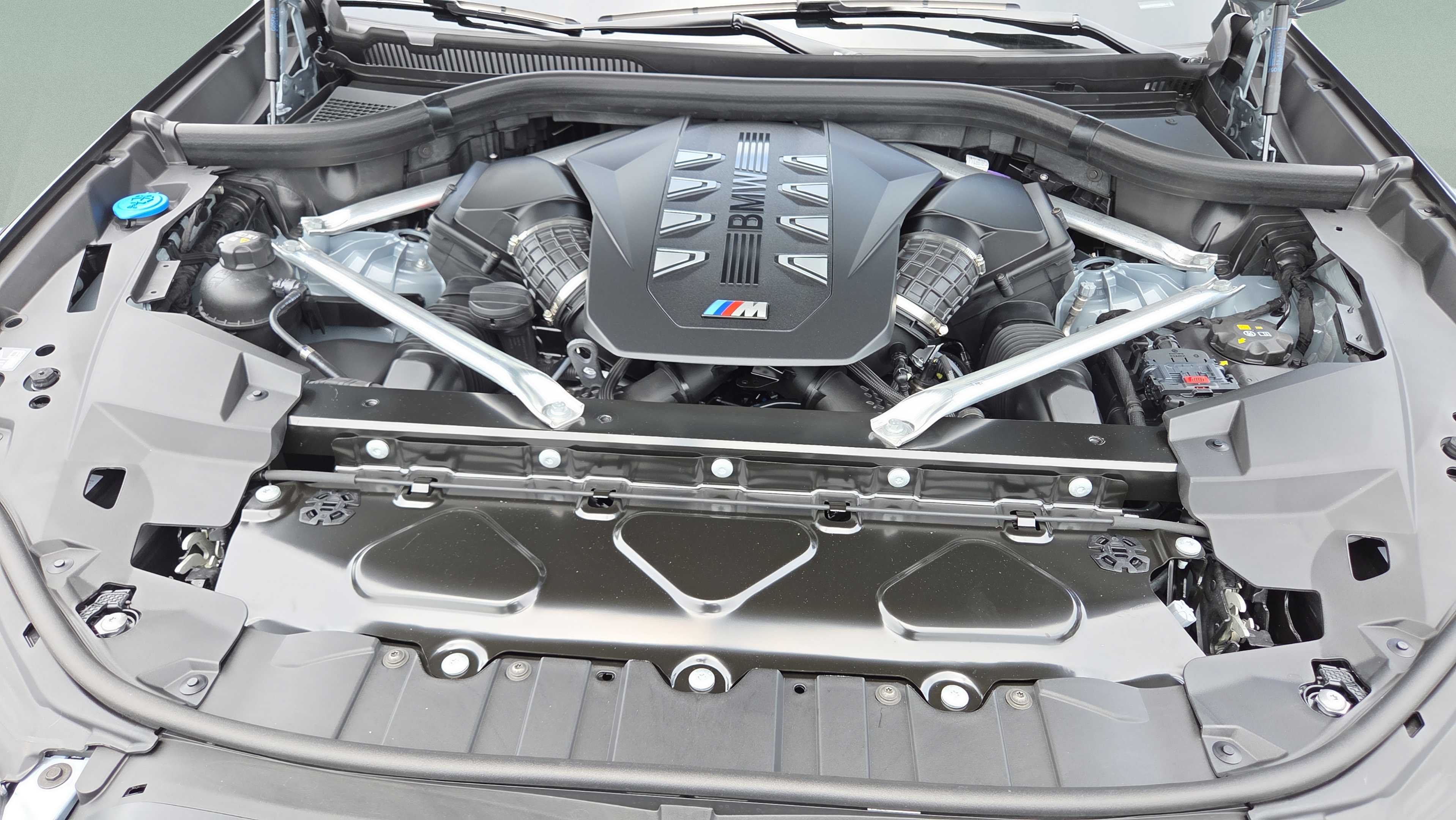 New 2026 BMW X5 M60i AWD/4WD image 19