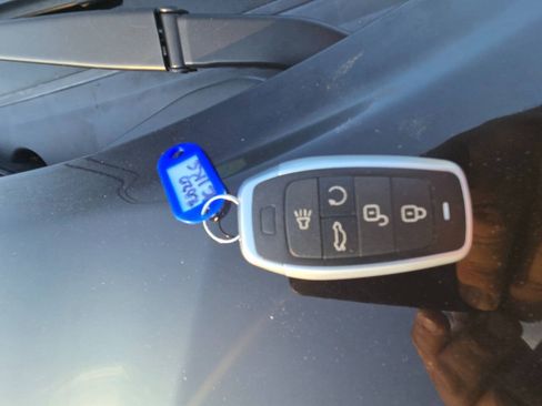 Used 2020 Nissan Kicks S FWD image 37