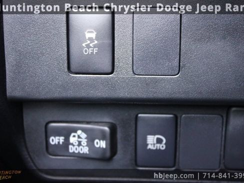 Used 2022 Toyota Tacoma SR5 image 19