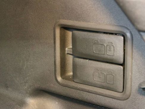 Used 2024 Chevrolet Equinox RS w/ LPO, Floor Liner Package AWD/4WD image 17