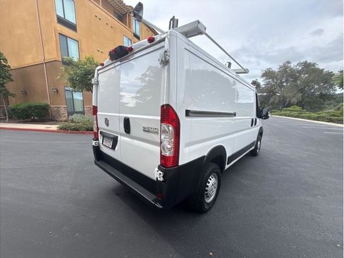 Used 2024 RAM ProMaster 2500 FWD image 7