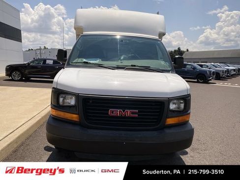Used 2015 GMC Savana 3500 RWD image 5
