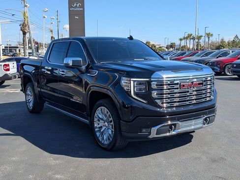 Used 2023 GMC Sierra 1500 Denali image 3