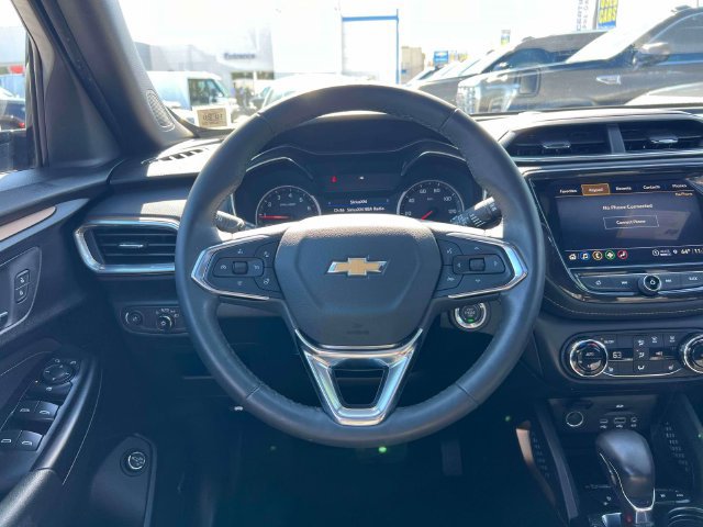 Used 2023 Chevrolet TrailBlazer ACTIV w/ Sun and Liftgate Package AWD/4WD image 14