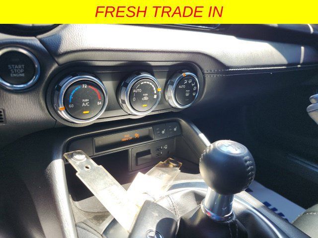 Used 2021 MAZDA MX-5 Miata Grand Touring RWD image 6
