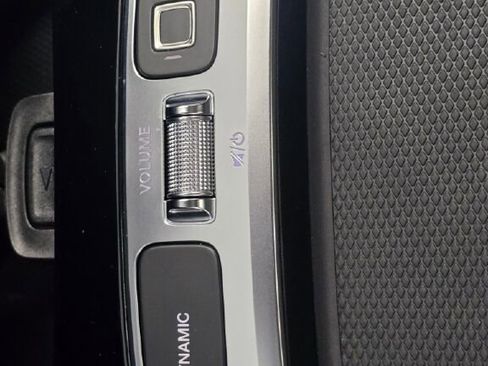 Used 2025 Mercedes-Benz GLB 250 4MATIC image 42