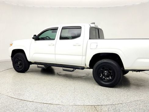 Used 2023 Toyota Tacoma SR image 7