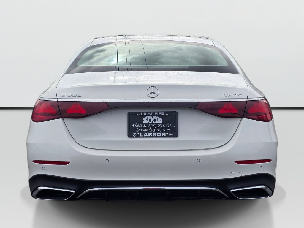 New 2027 Mercedes-Benz E 350 4MATIC Sedan image 4