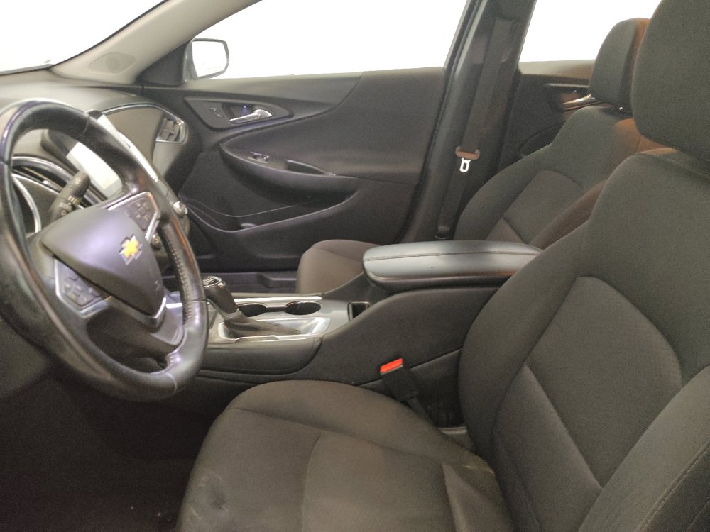 Used 2018 Chevrolet Malibu LT FWD image 17
