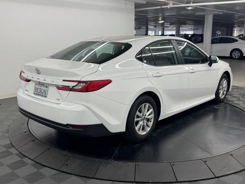 Used 2026 Toyota Camry LE w/ Convenience Package FWD image 5