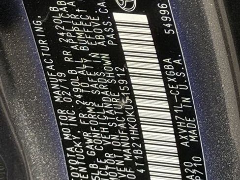 Used 2019 Toyota Camry XLE FWD image 10