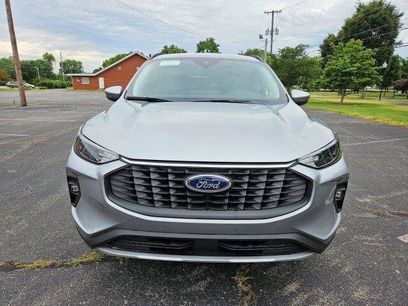 New 2024 Ford Escape SE
