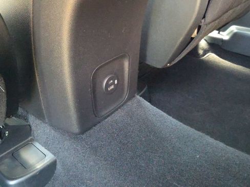 Used 2021 Ford Escape SE w/ Cold Weather Package FWD image 23