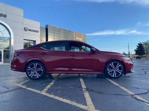 Used 2020 Nissan Sentra SR image 5