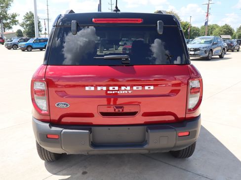 Used 2025 Ford Bronco Sport Outer Banks AWD/4WD image 6