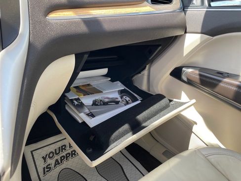 Used 2015 Lincoln MKC AWD w/ Equipment Group 101A Select image 19