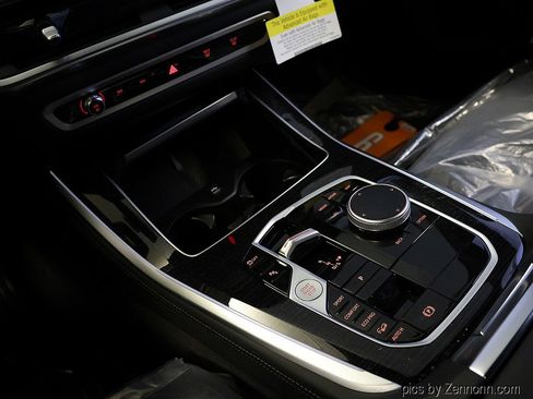 New 2026 BMW X5 xDrive40i w/ M Sport Package image 25