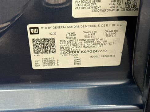 Used 2023 Chevrolet Silverado 1500 LT AWD/4WD image 12