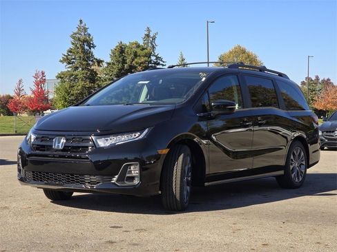 New 2026 Honda Odyssey Touring image 18