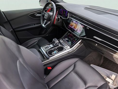 Used 2021 Audi Q8 Premium Plus image 33