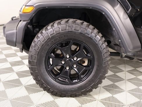 Used 2023 Jeep Wrangler Sport image 15