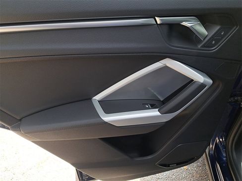 New 2025 Audi Q3 2.0T Premium image 29