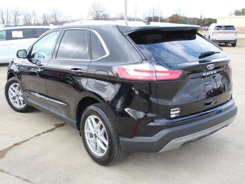 Used 2024 Ford Edge SEL image 5