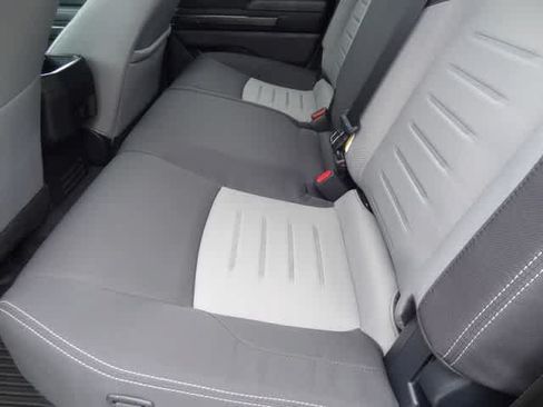Used 2025 Toyota Tacoma TRD Sport AWD/4WD image 8