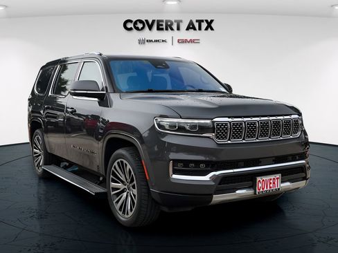 Used 2022 Jeep Grand Wagoneer Series III w/ Flexible Seating Group AWD/4WD image 9