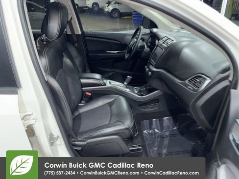 Used 2018 Dodge Journey Crossroad image 33