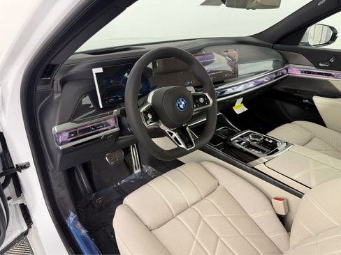 New 2026 BMW 750e xDrive w/ Executive Package image 12