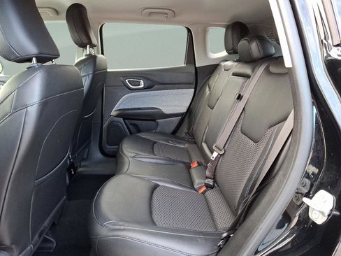 Certified 2022 Jeep Compass Latitude w/ Convenience Group image 10