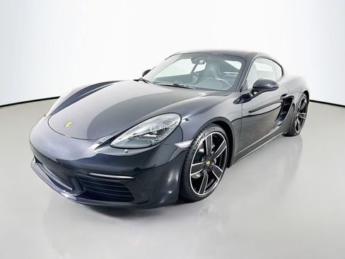 Certified 2025 Porsche 718 Cayman RWD image 1