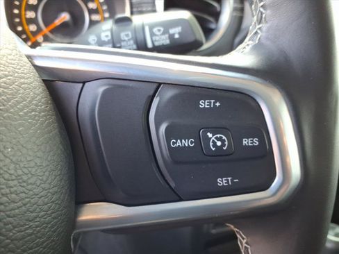 Used 2021 Jeep Wrangler Unlimited Sahara w/ Cold Weather Group AWD/4WD image 20