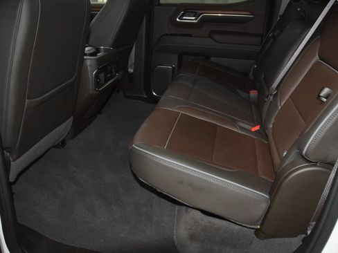 Used 2024 GMC Sierra 1500 Denali w/ Denali Reserve Package AWD/4WD image 45