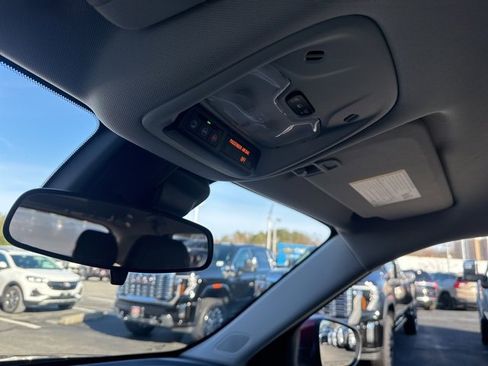 Used 2025 Chevrolet TrailBlazer LT image 21