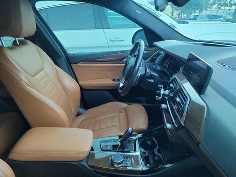 Used 2019 BMW X3 xDrive30i w/ Premium Package AWD/4WD image 3