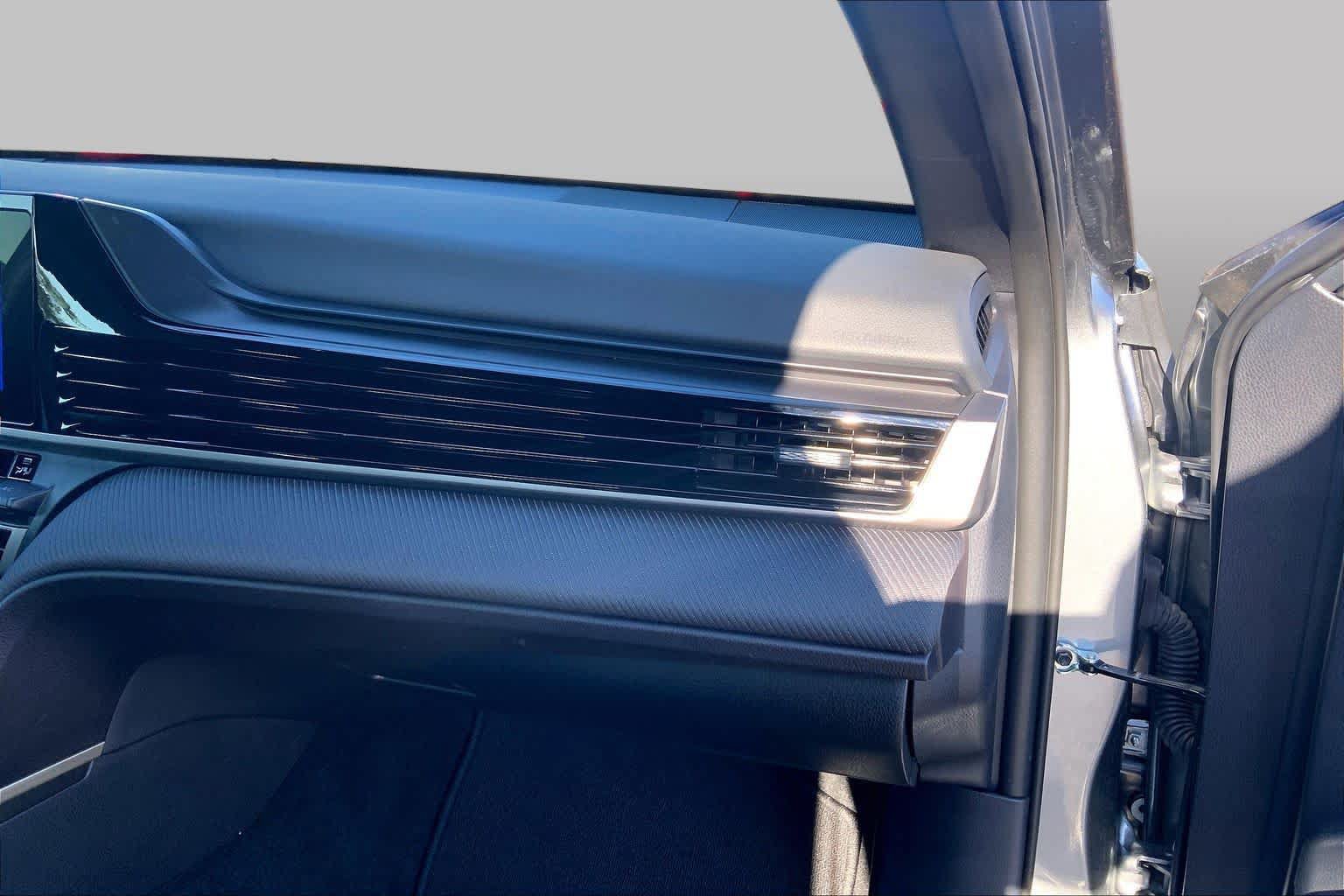 Certified 2026 Toyota Camry SE w/ Convenience Package FWD image 19