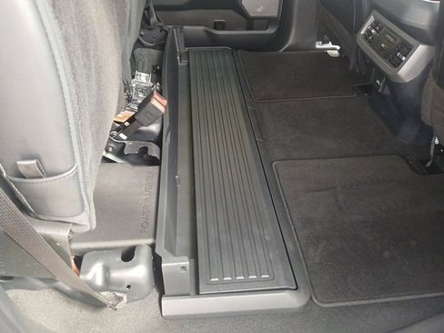 Used 2023 Ford F250 Lariat w/ Black Appearance Package image 43